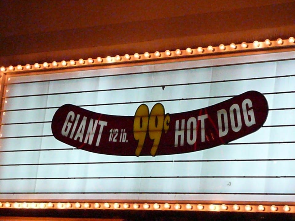 99 Cents Hotdogs Hotel Circus Circus