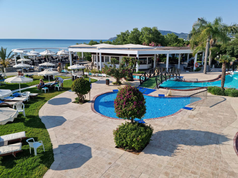 Gartenanlage Hotel Calypso Beach