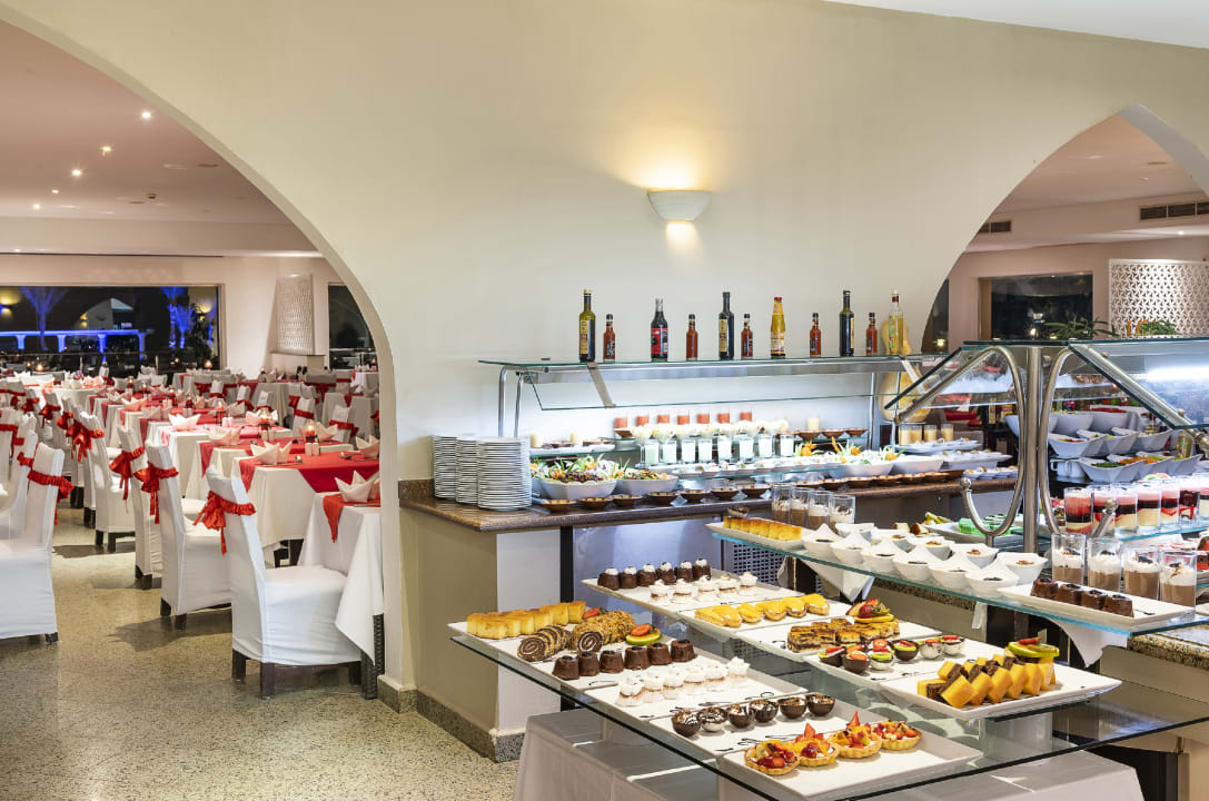 Gastro Three Corners Equinox Beach Resort