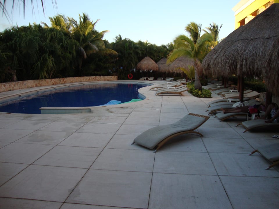 Mehrere Pools nur für Maya-Gäste  Iberostar Selection Paraiso Maya Suites