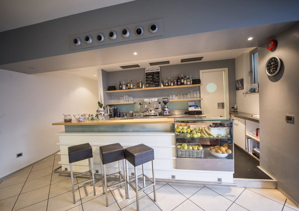 Bar Torbole Aparthotel