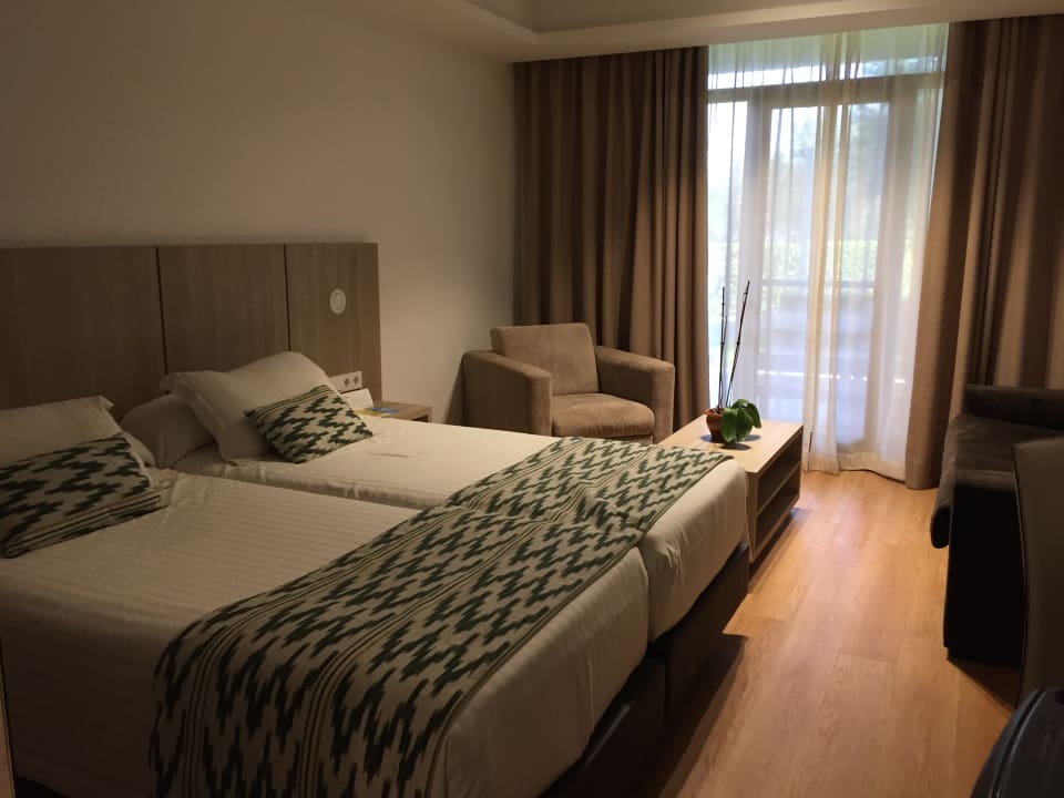 Zimmer PortBlue Club Pollentia Resort & Spa