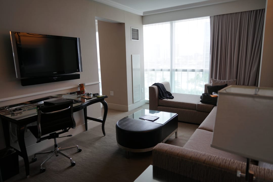 Wohnbereich Virgin Hotels Las Vegas, Curio Collection by Hilton