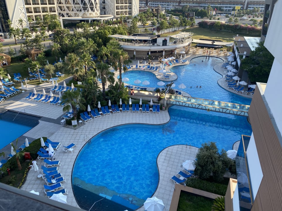 Pool Terrace Elite Resort