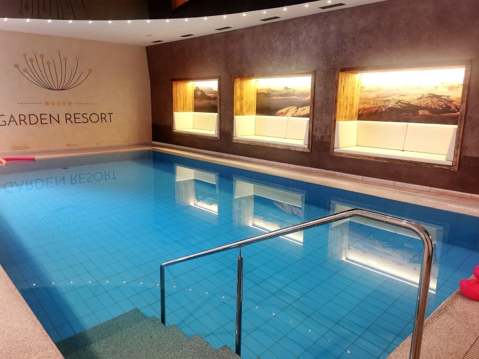 Pool Hotel Wiesenhof Garden Resort