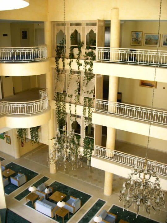 Empfangshalle Iberostar Waves Averroes