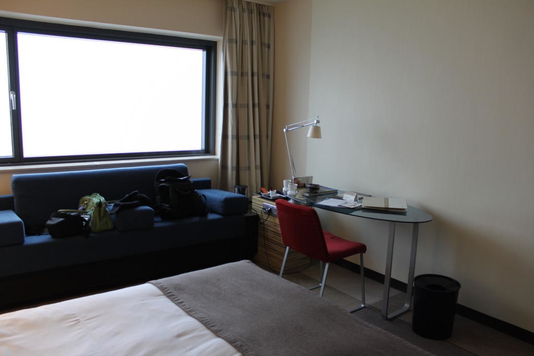 Schreibtisch Mövenpick Hotel Amsterdam City Centre