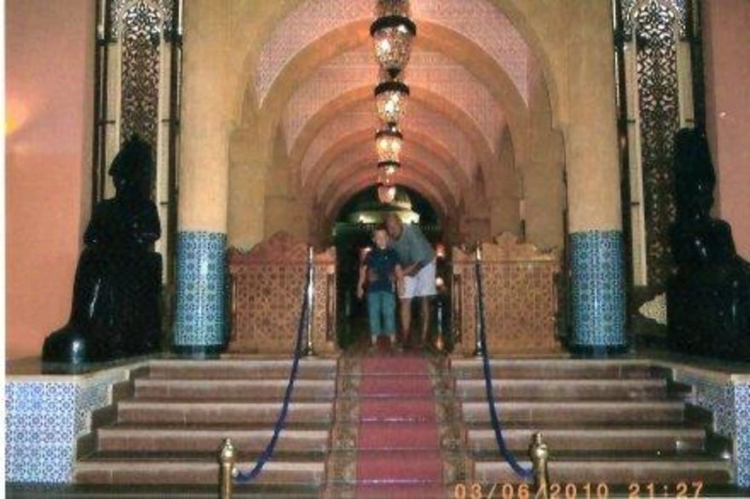 Ausgang Pickalbatros Alf Leila Wa Leila Resort - Neverland Hurghada