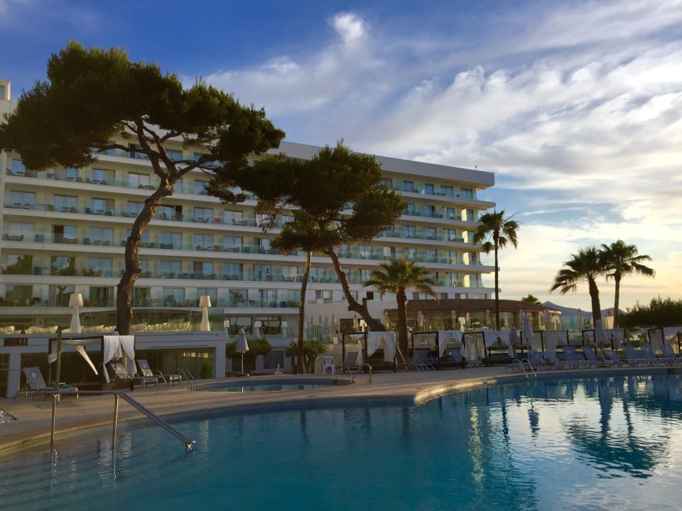 Pool Playa Esperanza Resort