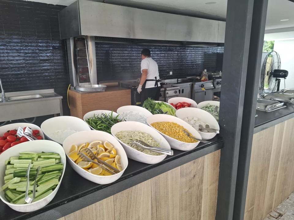 Strand Side Mare Resort & Spa