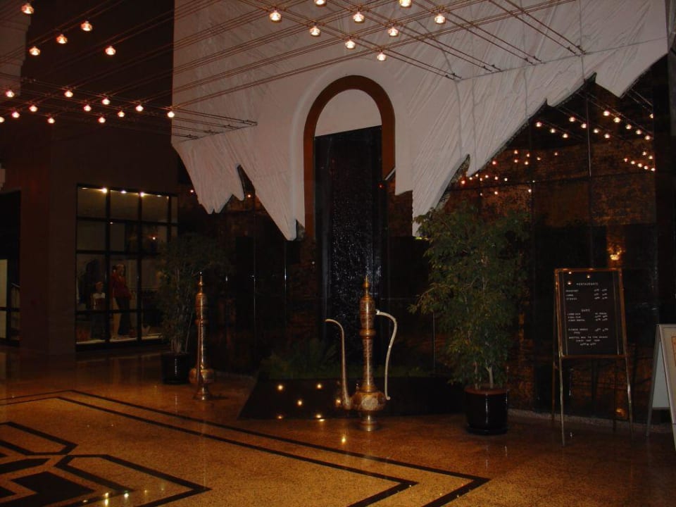 Eingang Hotel Özkaymak Falez