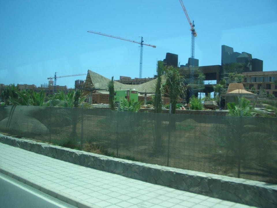 Baoabab Baustelle Lopesan Baobab Resort