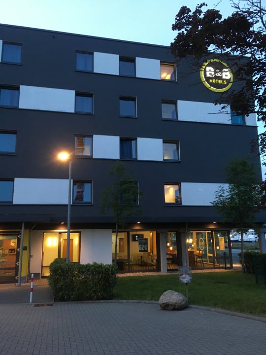 "Außenansicht" B&B Hotel Kiel-City (Kiel) • HolidayCheck (Schleswig ...