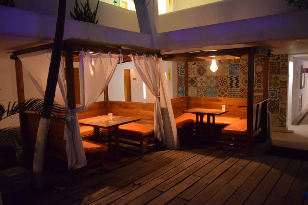 Gastro Hotel Flamingo Cancun Resort