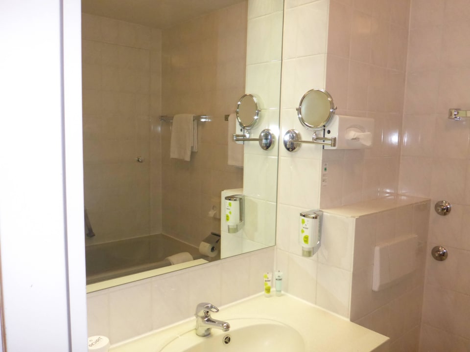 Badezimmer ACHAT Hotel Schwetzingen Heidelberg