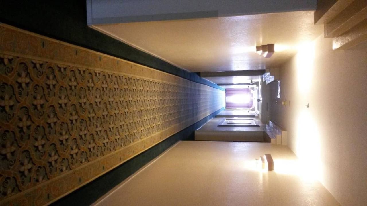 Flure im Nebengebäude Fortune Hotel & Suites