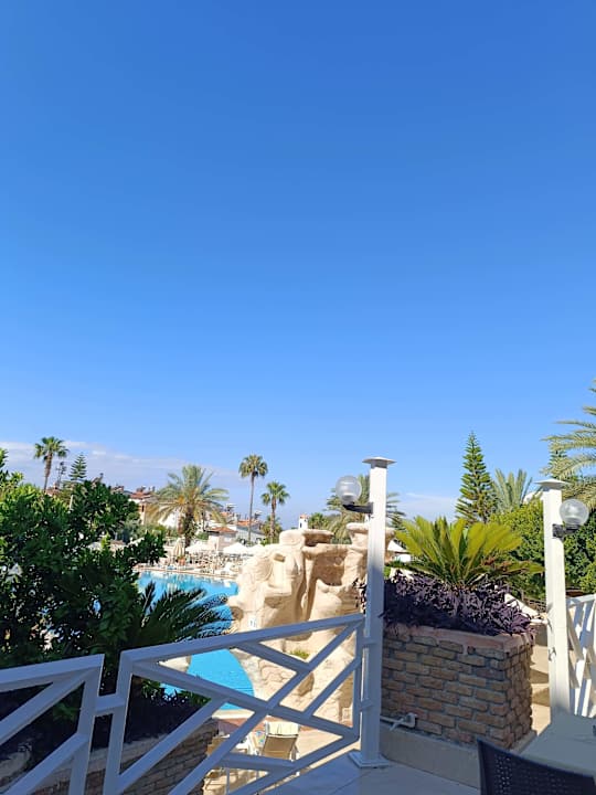 Ausblick Seaden Corolla Hotel