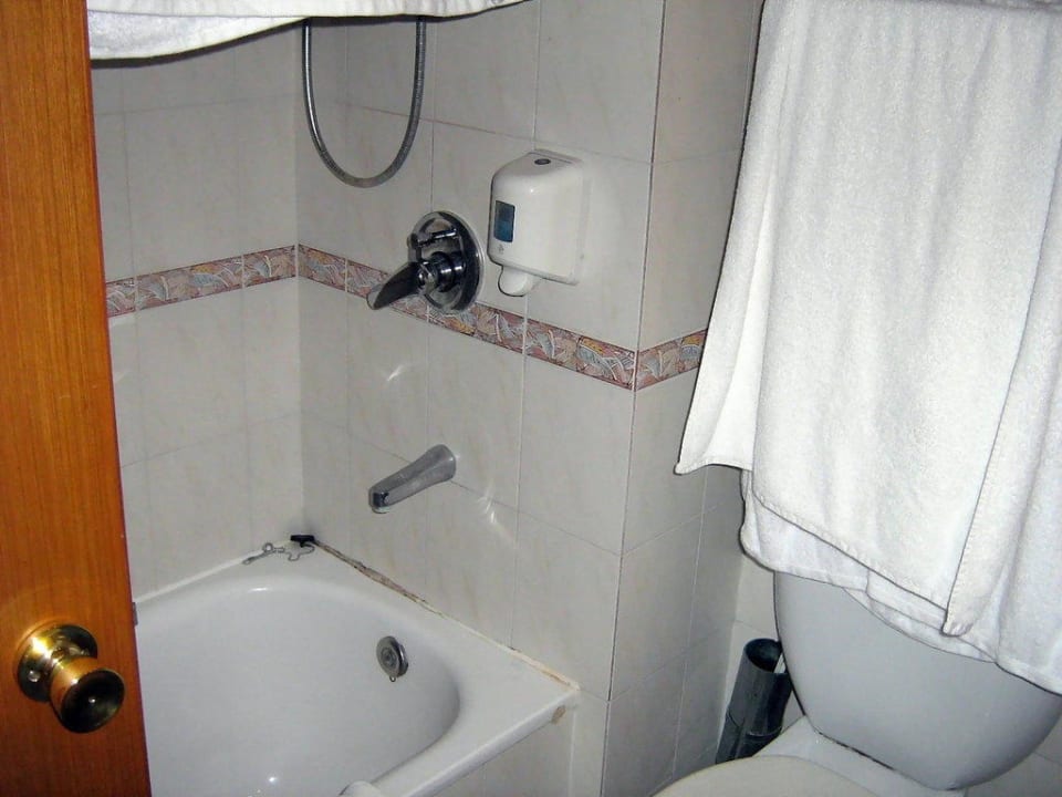 Dusche/ Badewanne Sandy Beach Resort