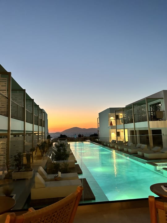 Pool Paralos Kyma Dunes