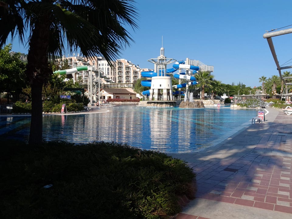 Blick zum Haupthaus Limak Limra Hotel & Resort