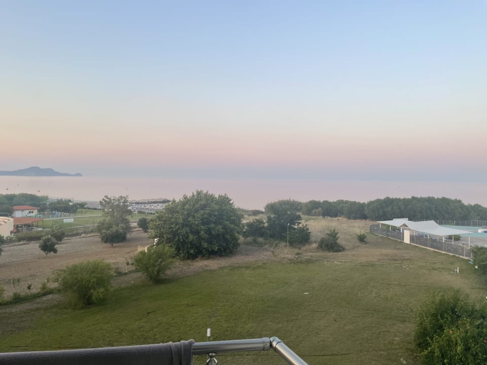 Ausblick Irene Palace Beach Resort Club alltoura