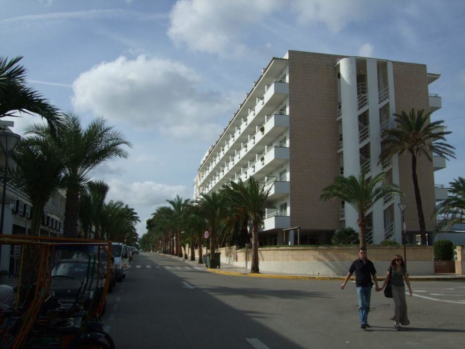 Hotel von der Straße aus Caprice Janeiro Hotel & Spa