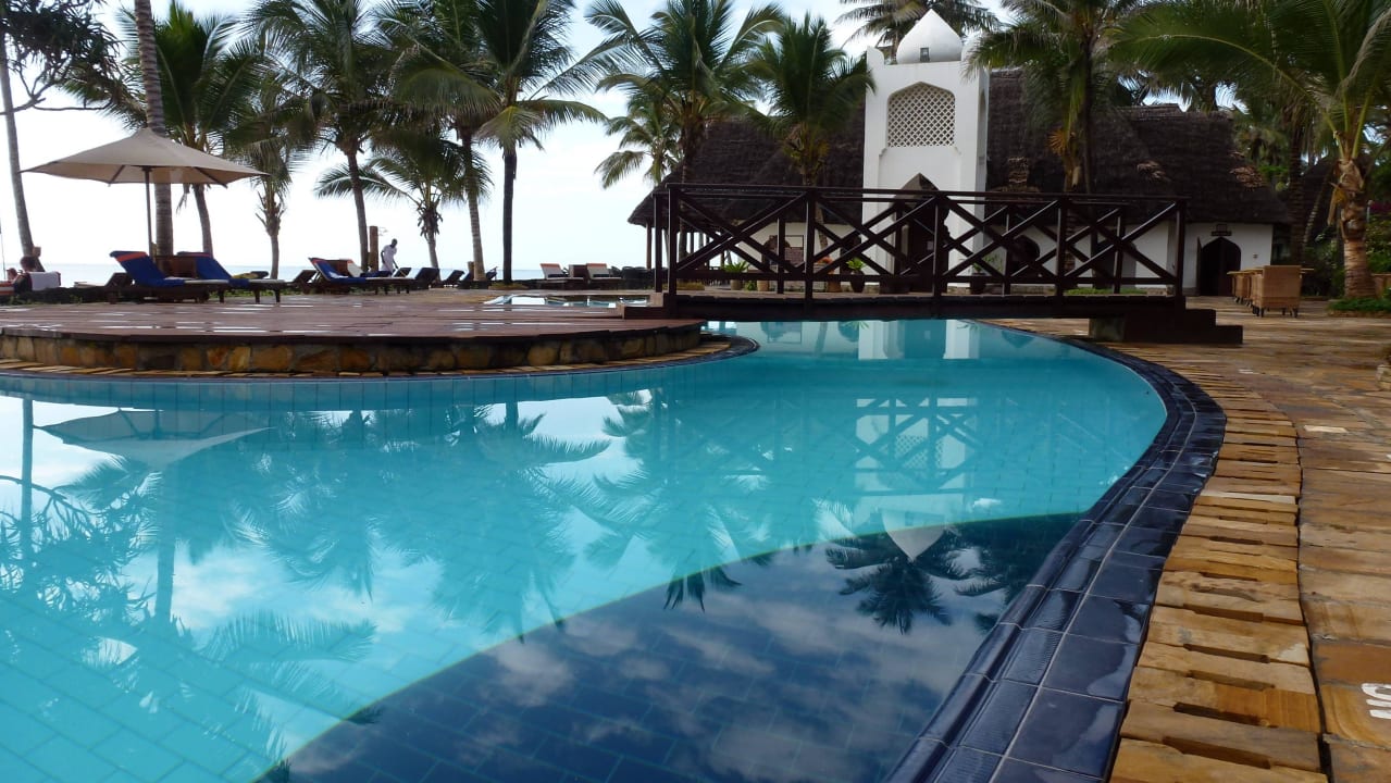 Pool Sultan Sands Island Resort & Spa