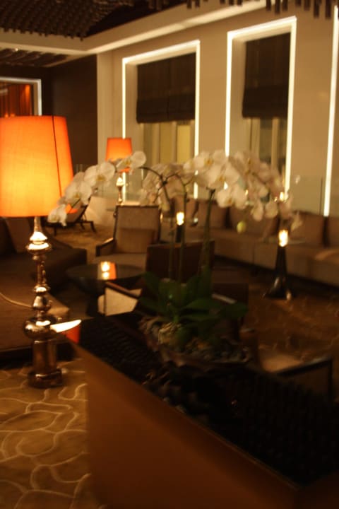 Lobby Park Hyatt Abu Dhabi Hotel and Villas