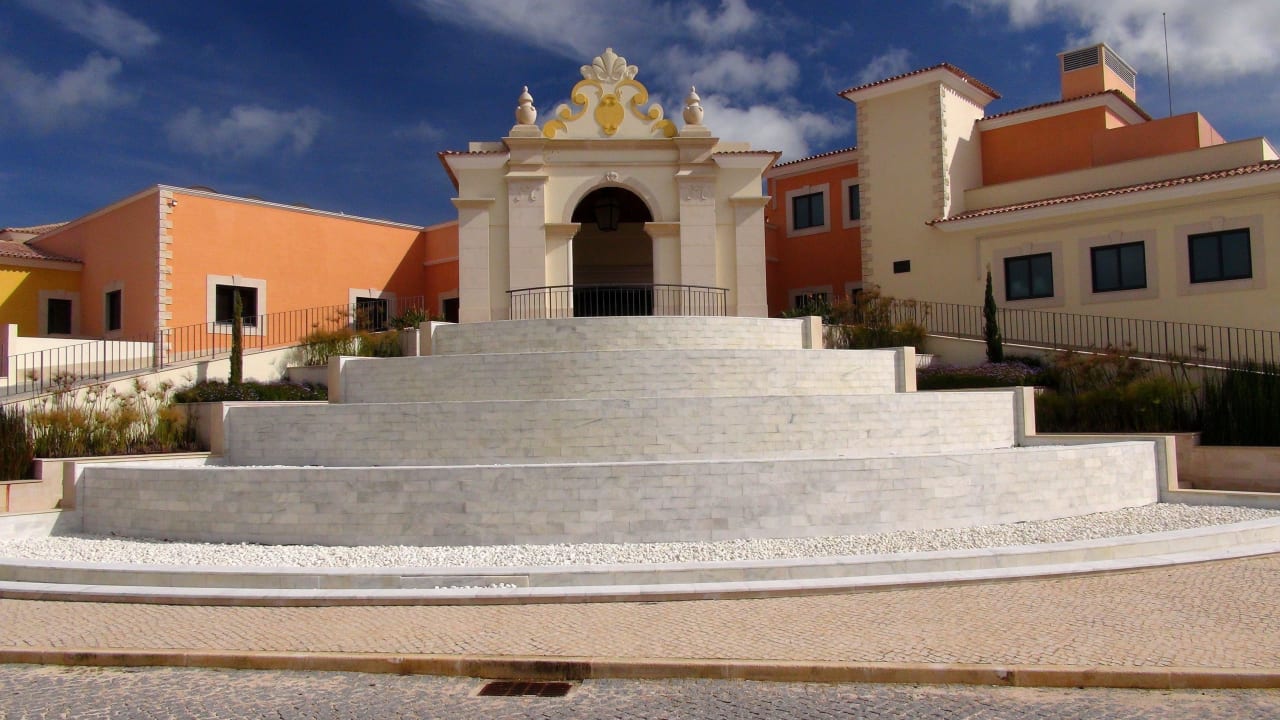 Hotel Cascade Eingang Cascade Wellness Resort