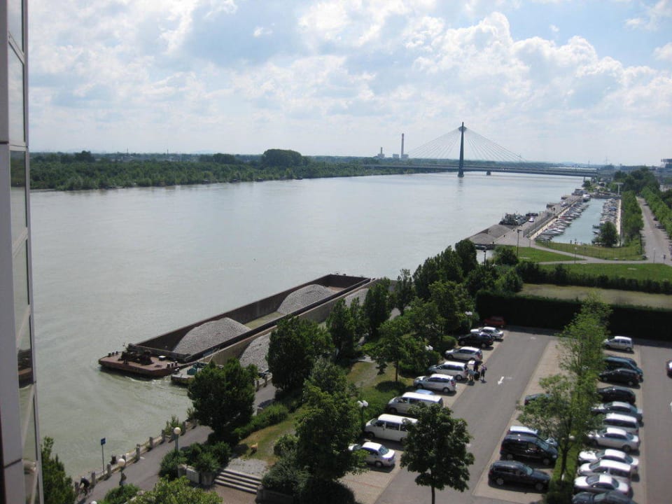 Blick vom Zimmer Hilton Vienna Waterfront