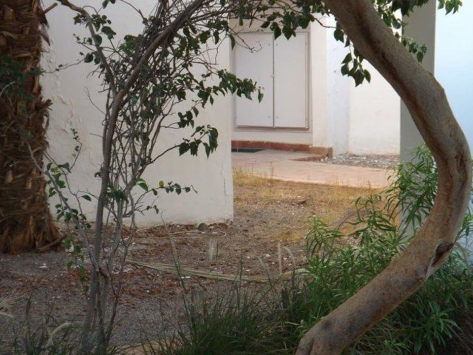 Alles schaut aus als sei Nichts fertig Lotus Bay Beach Resort