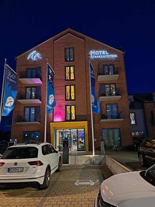 Außenansicht Hafenhotel Meereszeiten