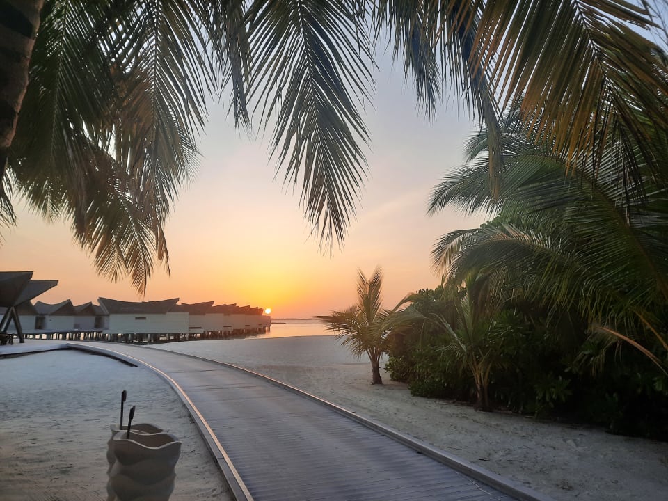 Ausblick Kuredhivaru Resort and Spa, Maldives
