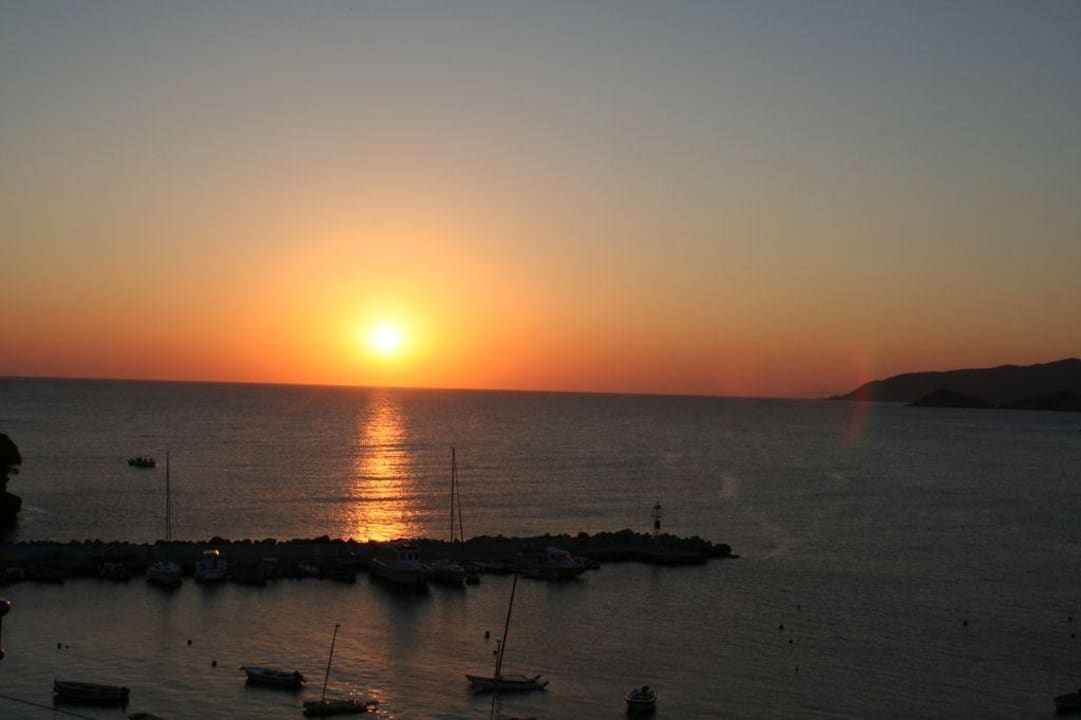 Sonnenaufgang vom Balkon Sofia Mythos Beach