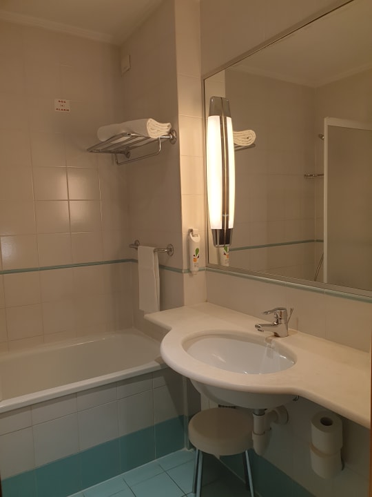 Zimmer Ibis Styles Napoli Garibaldi