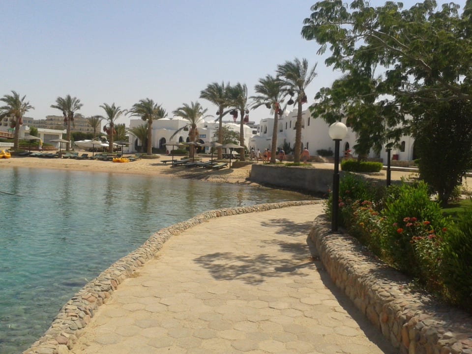 Weg zum Reef-Beach Arabella Azur Resort