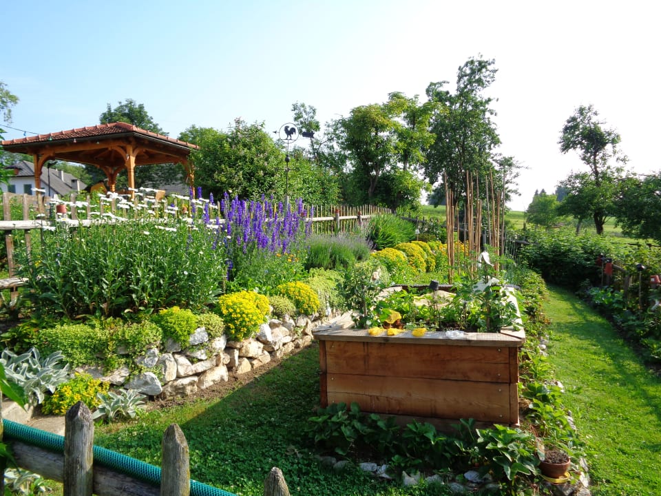 Gartenanlage Rutarhof - Urlaub am Bauernhof