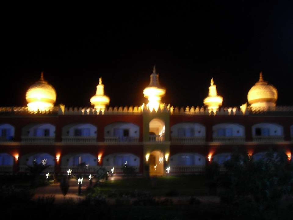 Bei Nacht Pickalbatros Alf Leila Wa Leila Resort - Neverland Hurghada