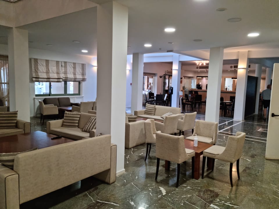 Gastro Bella Beach Hotel