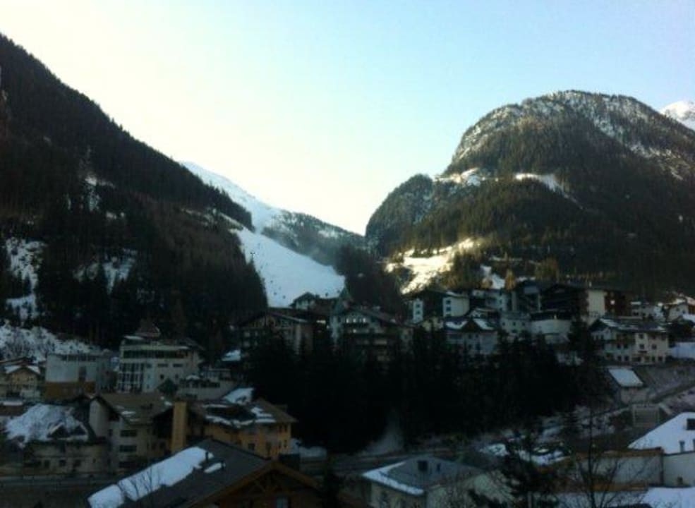 Frühmorgens auf die Talabfahrt Hotel Antony