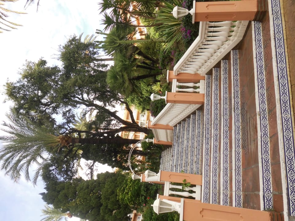 Treppe zum Garten Hotel Best Siroco