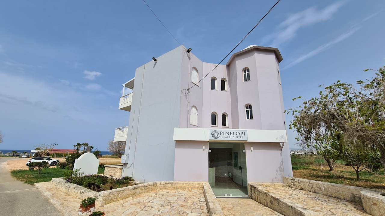 Außenansicht Pinelopi Apartments