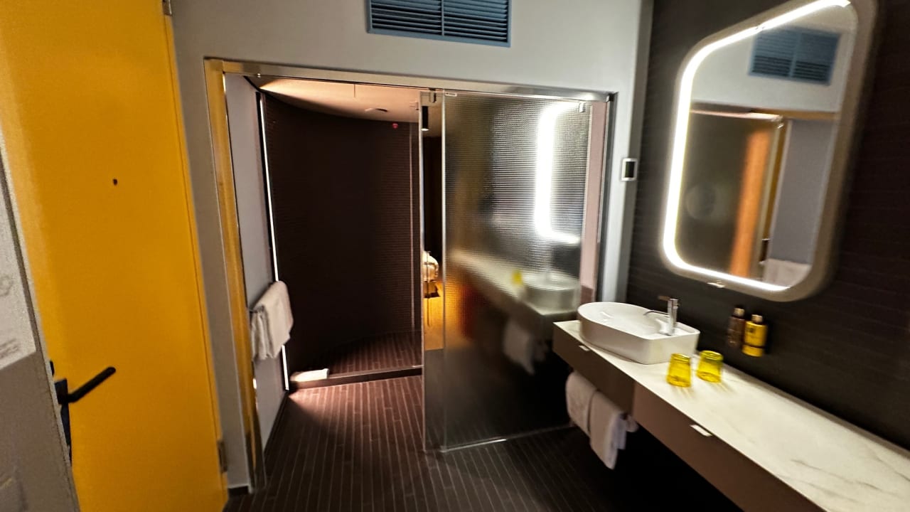 Zimmer b'mine hotel Düsseldorf