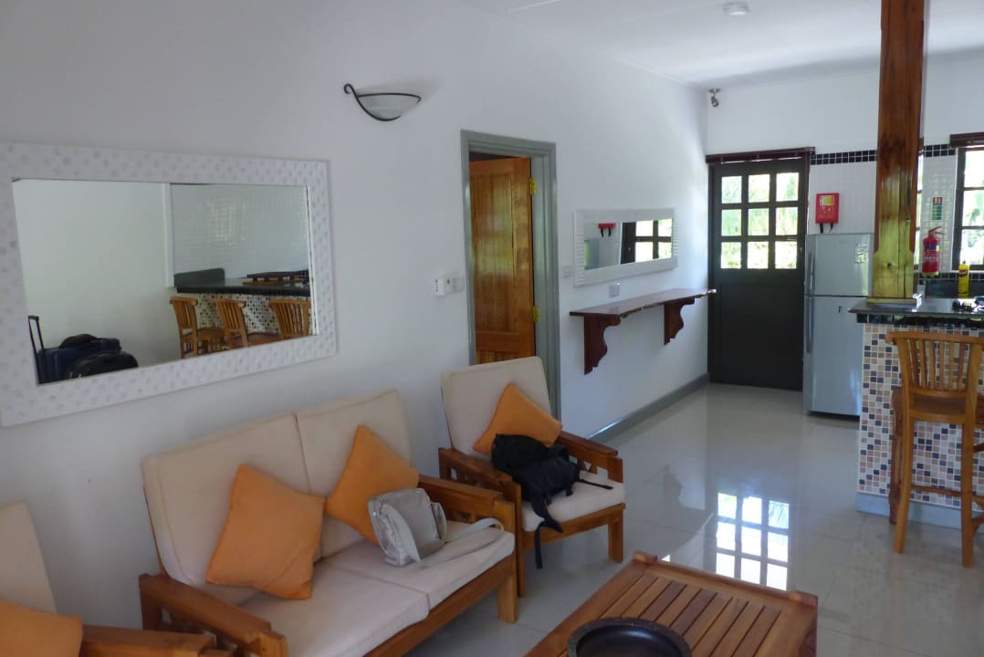 Wohnraum Guesthouse Cabanes des Anges