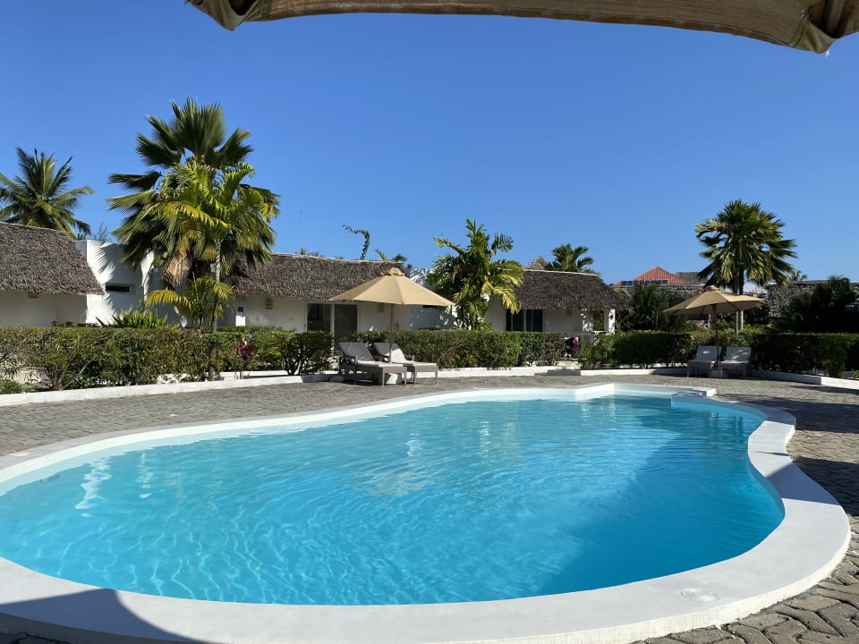 Pool Hotel Dhow Inn