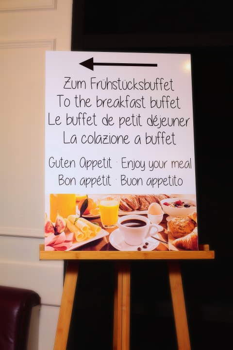 Restaurant b_smart motel Basel