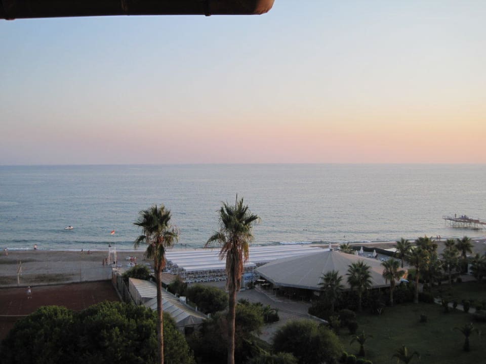 Strand Club Turtas Beach Hotel