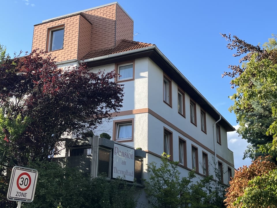 Außenansicht Pension Am Thermalbad
