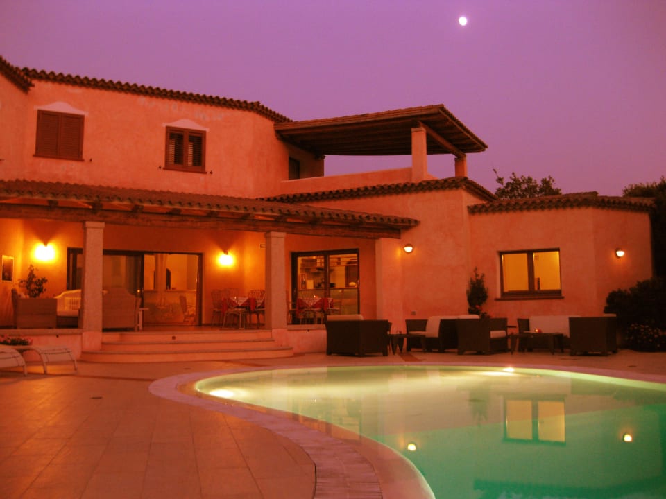 Piscina Hotel Monti Di Mola