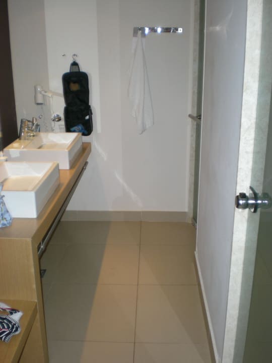 Waschbereich (rechts dann WC und Dusche) Atlantica Mikri Poli Crete